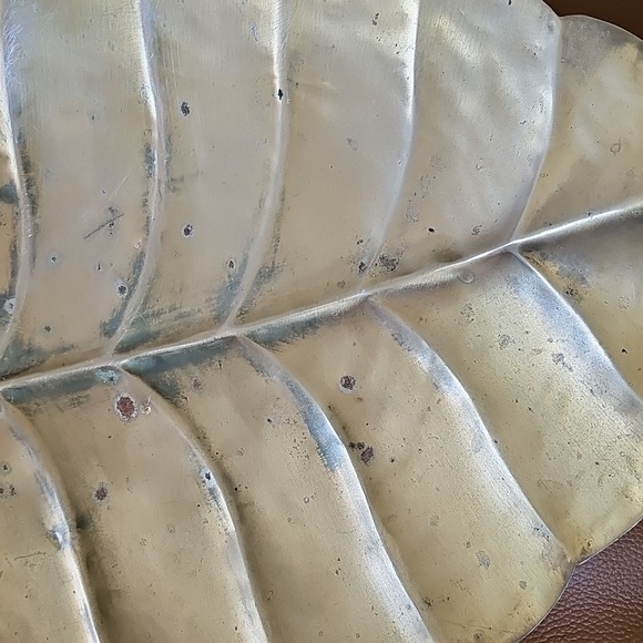 Nate berkus leaf tray distressed gold brass finish - Picture 2 of 5